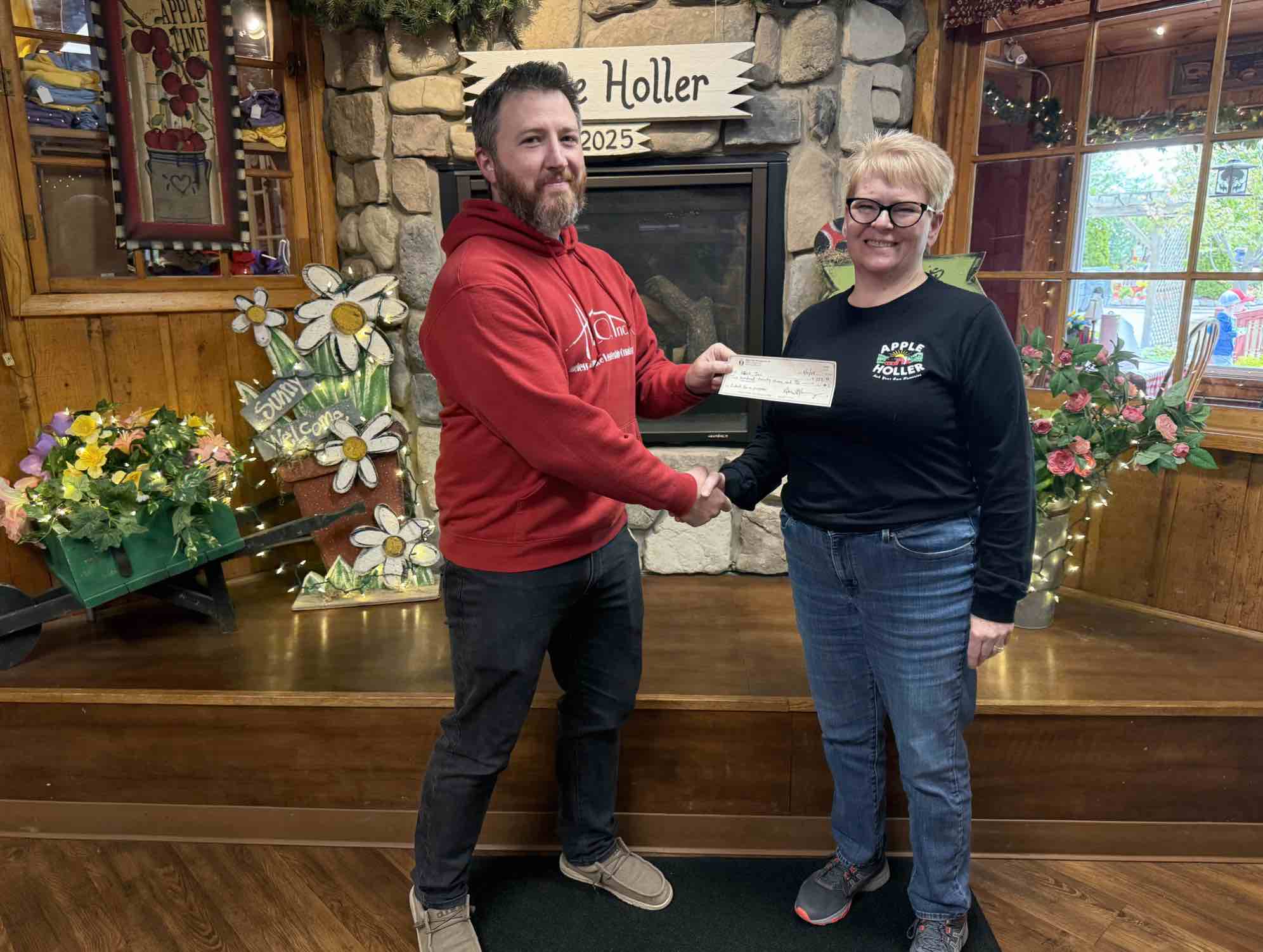 Apple Holler Supports HALO